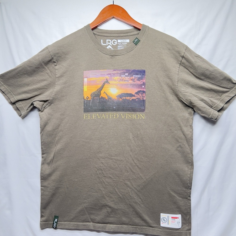 LRG Men's Short Sleeve Size  L Pre Owned 100% Cotton